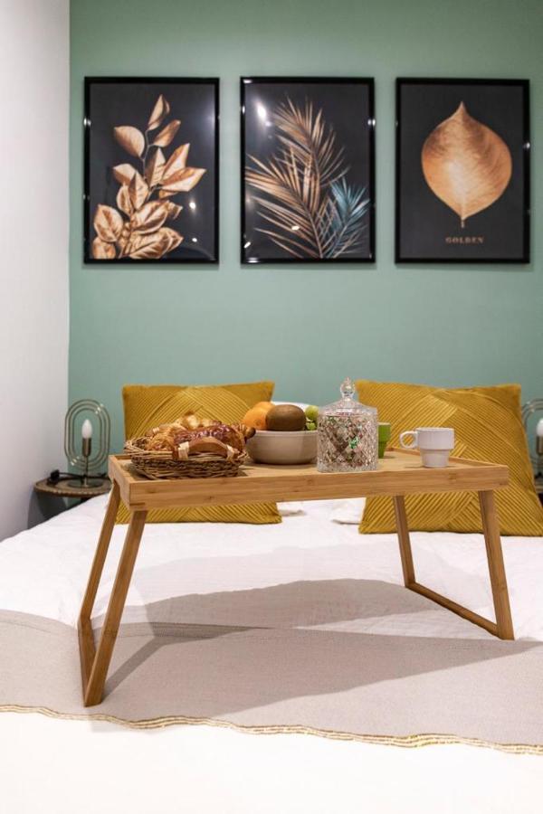 Studio Cosy Au Coeur De L'Ecusson - Arenes A 2 Min Nîmes Exterior foto